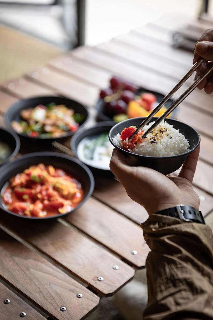 CAMPING MOON Camping Plates, Stainless Steel Tableware Set, 8-Piece Set, Black, Canvas Case Included, BKS395-2S