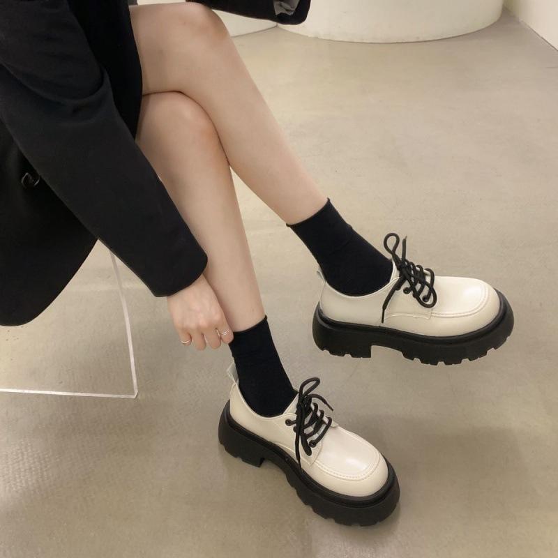 Женские туфли из мягкой кожи на толстой подошве, британский стиль, весна-осень, новый стиль, белые туфли с круглым носком, подходящие друг другу в японском стиле, тонкие туфли