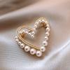 Premium Sense Hollow Pearl Love Brooch Women'S High-End Temperament Suit Corsage Accessories Exquisite Sweater Coat Pin