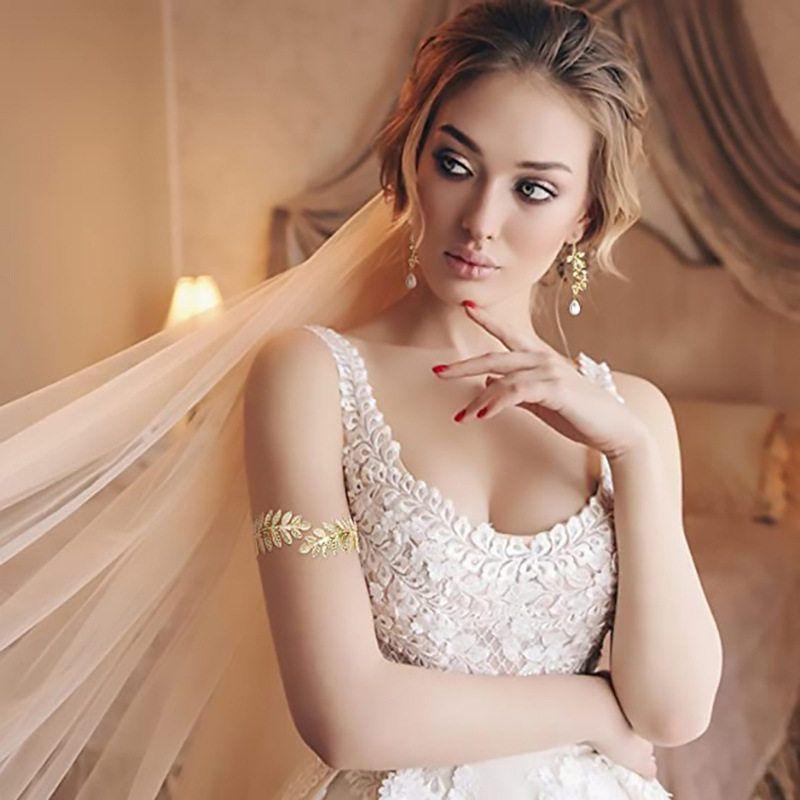 European and American Bride Leaves Headband Greek Baroque Style Golden Leaf Bridal Armband Pearl Earrings