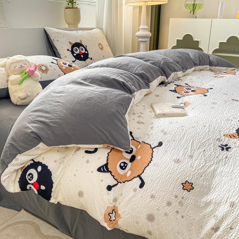 Постельное белье из ситца, комплект из четырех предметов: простыня, пододеяльник, наволочки