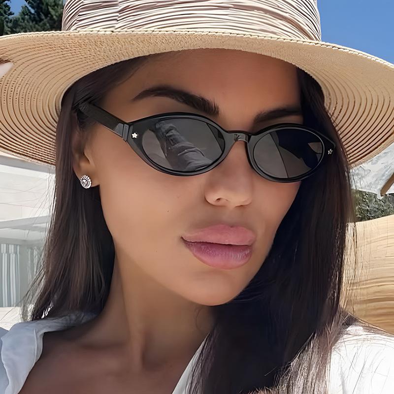 Black Small Oval Women Sunglasses Fashion Leopard Print Retro UV400 Protection Colorful Shades