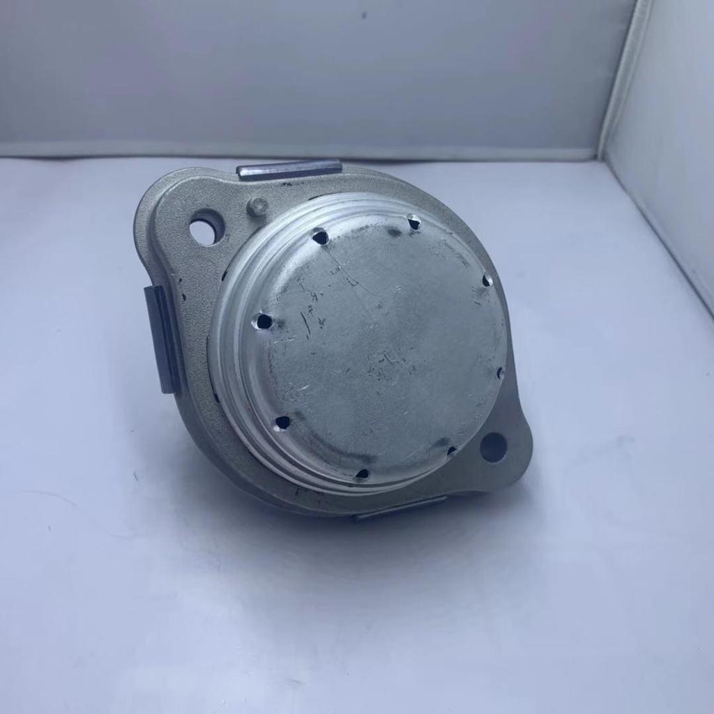 Резиновая опора двигателя BMW X3 E83 - Деталь 22113400336