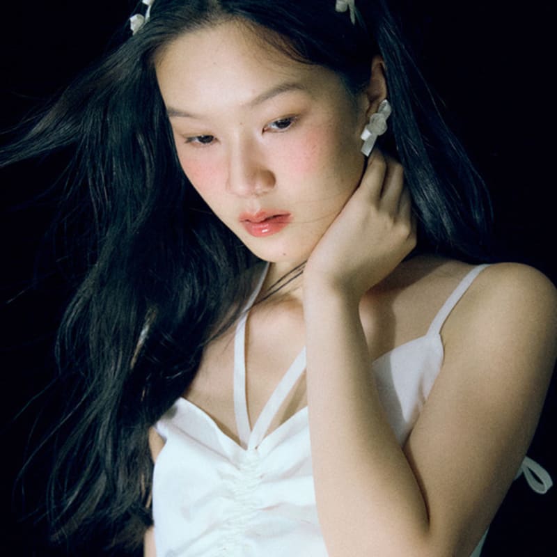 LOVUEE Повязка на голову 'Морозная роза' с кремовыми бантами