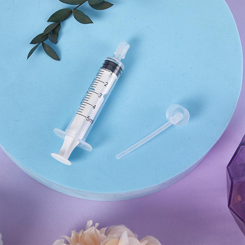 2 шт. пластиковый диффузор для духов, шприц для дозирования, необходимые косметические инструменты