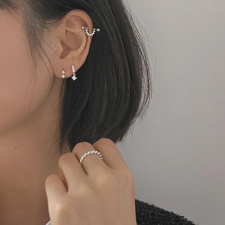 Серьги-гвоздики с винтовой пряжкой из посеребренного серебра 925 пробы для женщин — нишевый дизайн, высококачественные серьги-гвоздики в форме косточки, холодный стиль, летние аксессуары