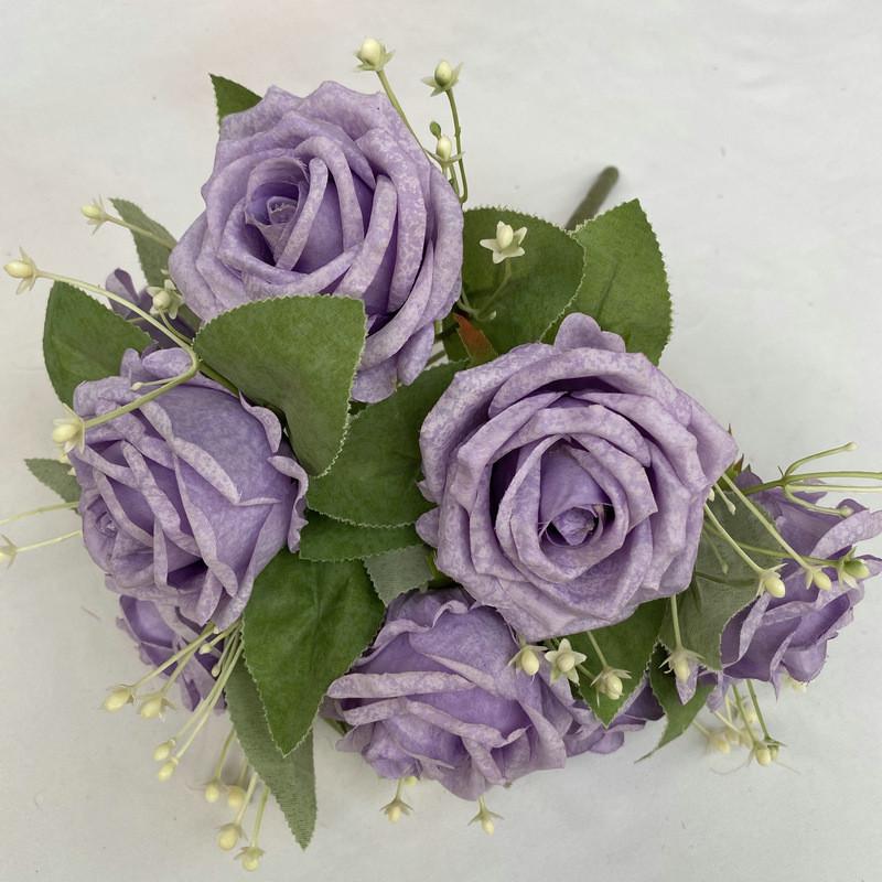 Искусственная композиция с розами в вазе для свадебной фотосъемки и оформления мероприятий