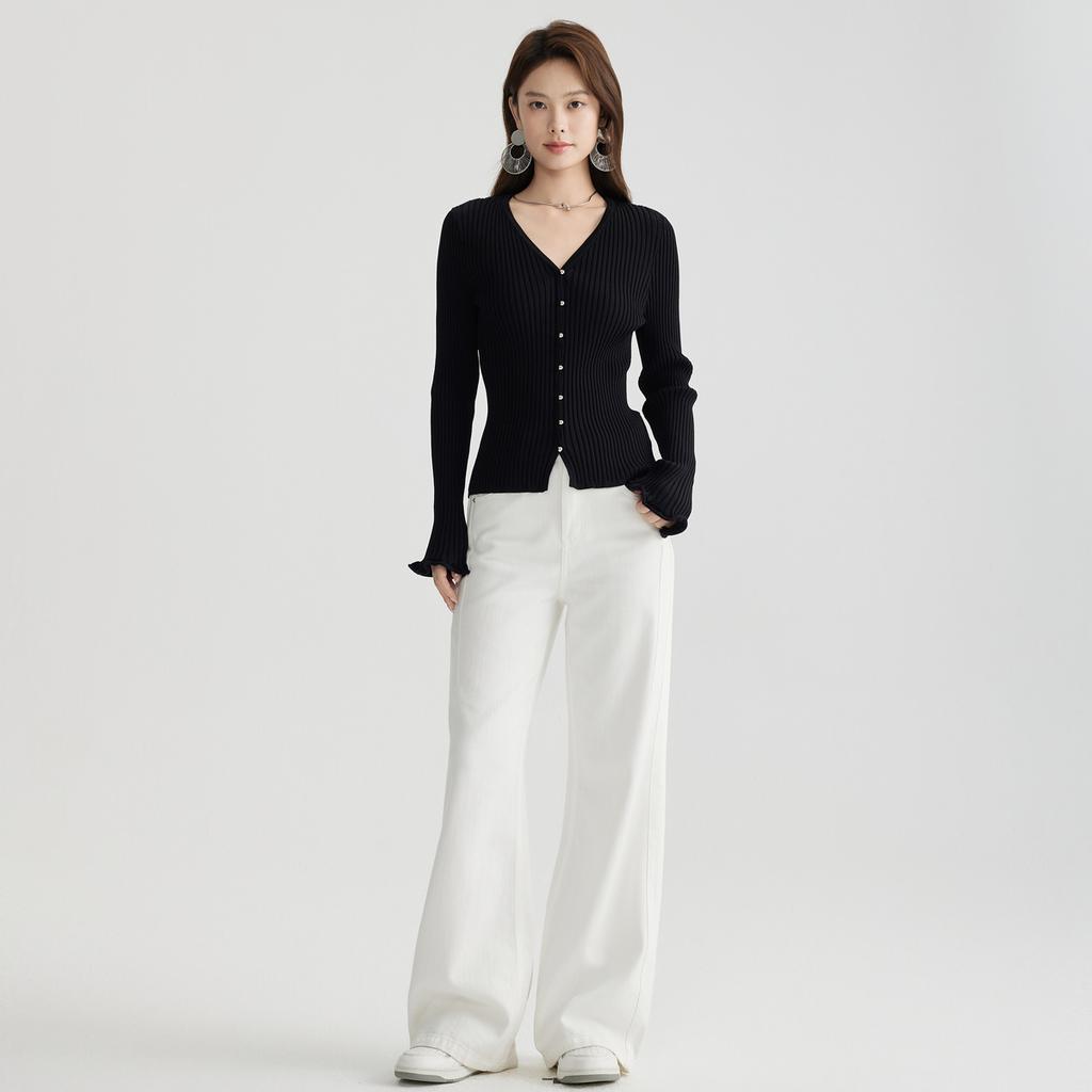 V-neck slim fit knitted cardigan for women in early autumn 2025, high-end and niche, with black fungus edge long sleeved sweater top