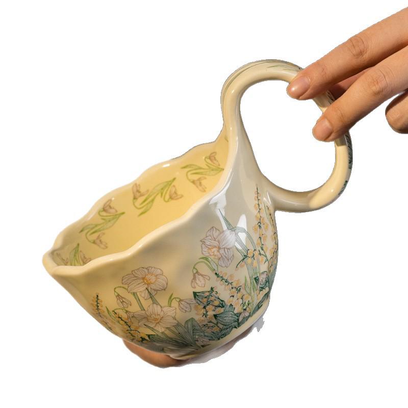 Керамическая кружка с изогнутой ручкой, ложкой и блюдцем, цветочный дизайн, идеально подходит для завтрака, овсянки, молока, кофе.