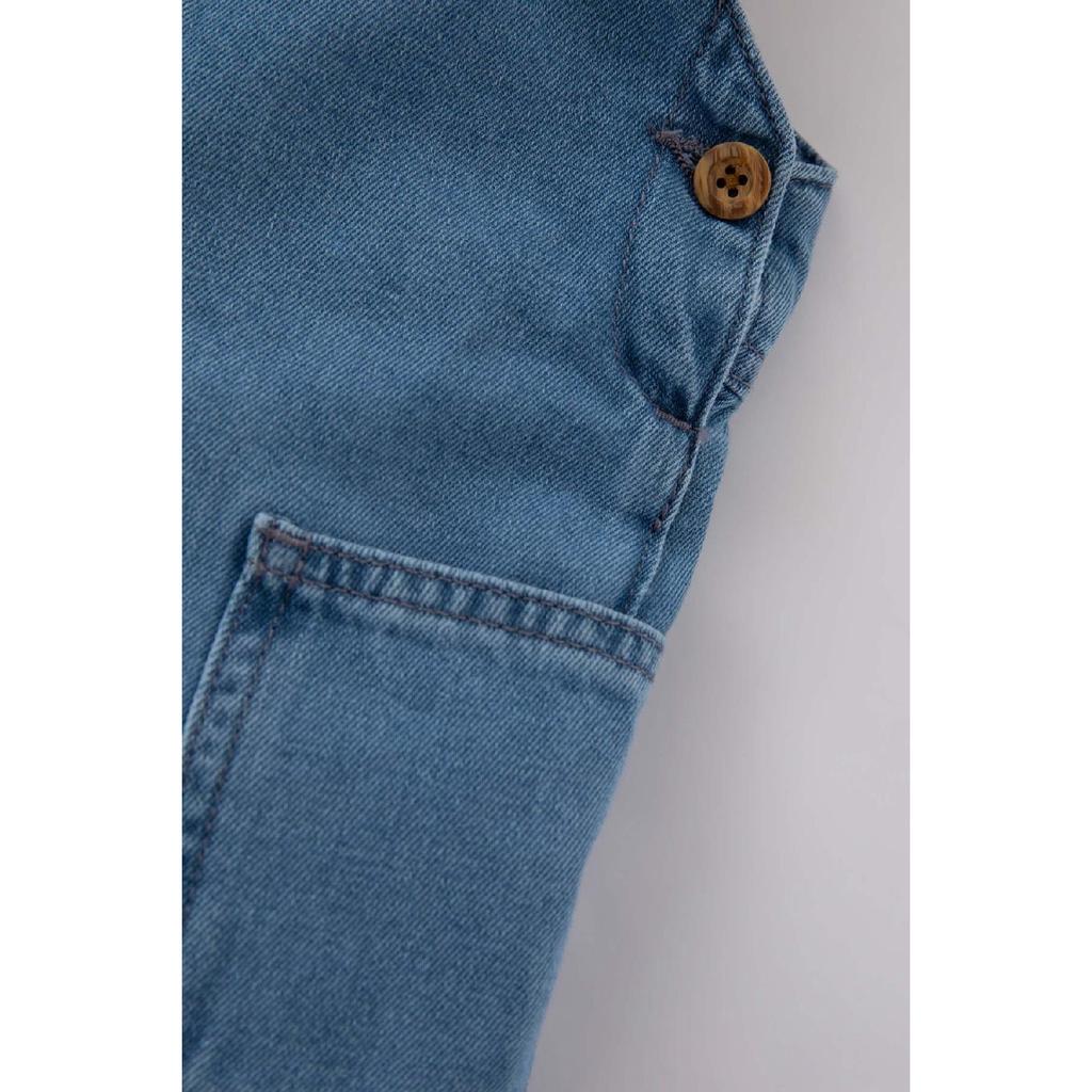 Джинсовый комбинезон для девочки