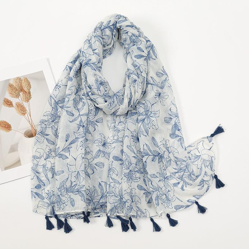 Hot-selling Spring and Summer New Beard-hanging Tassel Scarf Female Exotic Shawl Travel Wear Yellow-green Sunscreen