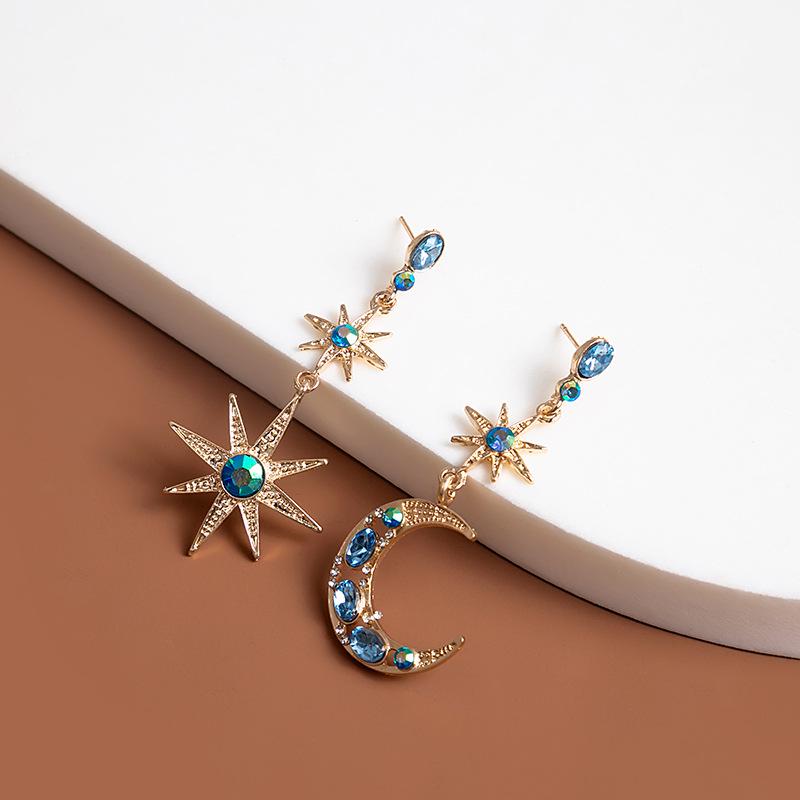 Silver Needle Retro Palace Blue Crystal Star and Moon Earrings - Sparkling High-End Aesthetic Jewelry for Women