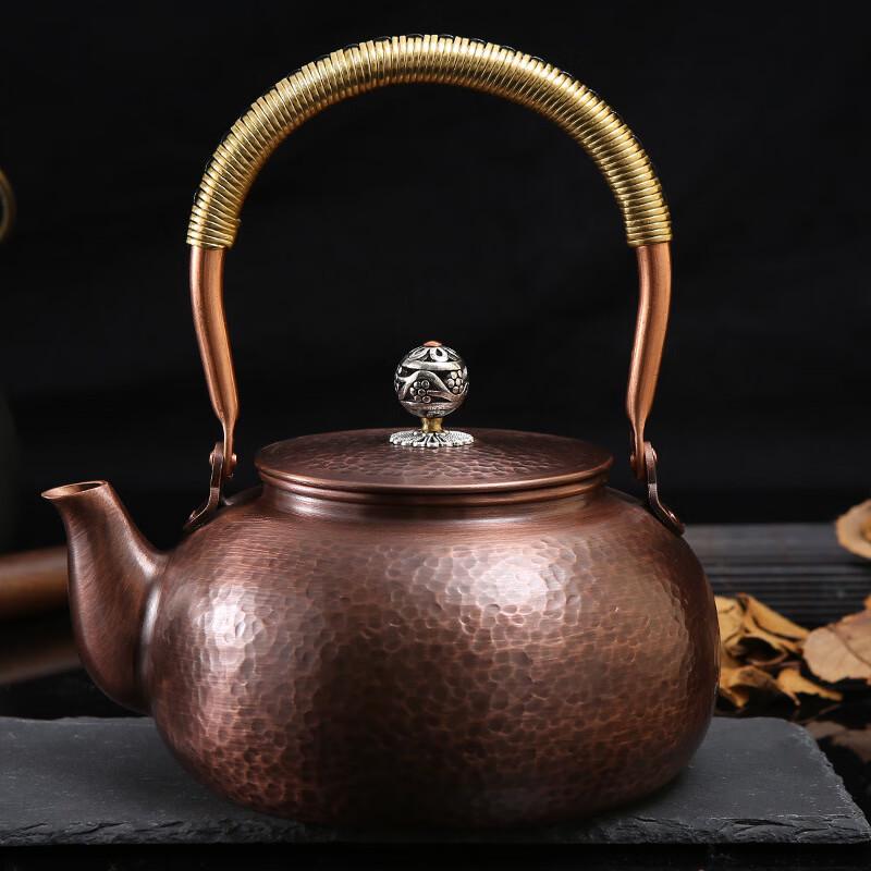 Винтажный китайский чайник из чеканной меди