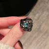 Кольцо с темным цветком в стиле «легкая роскошь», кольцо для личности, нишевое кольцо высокой моды, кольцо на указательный палец с высоким индексом чувства стиля