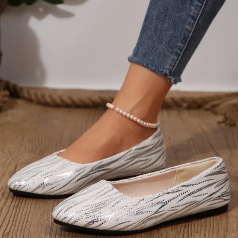 2024 Новые летние женские туфли на плоской подошве, сочетающиеся по цвету, с острым носком, с неглубоким вырезом, удобные для весны и осени Zapatos