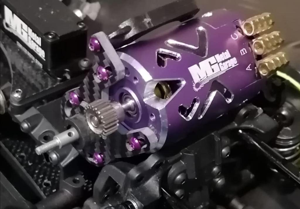 Metal Garage Japan Original RC Car Part: Adjustable Carbon Motor Mount for ReveD RDX (MGRDX3)