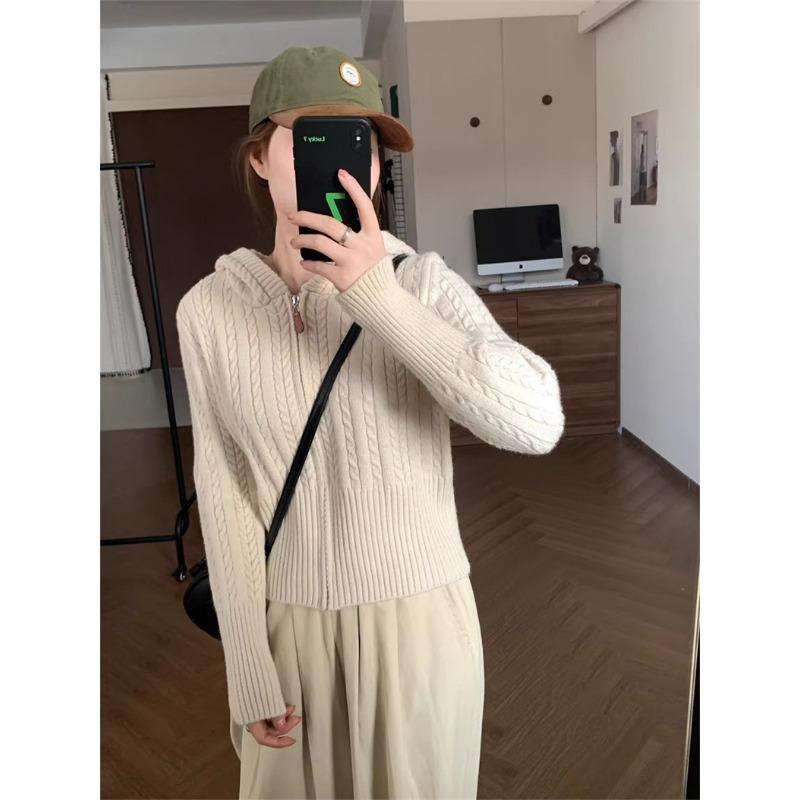 Осень и зима новый мягкий восковой вязаный кардиган с косами женский маленький короткий омолаживающий свитер-жакет