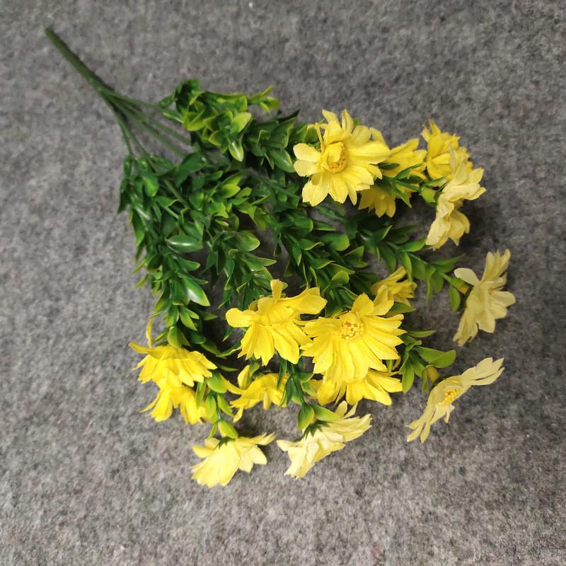 Silk Artificial Daisies Chrysanthemum Bouquet Indoor Plant Wedding Decoration