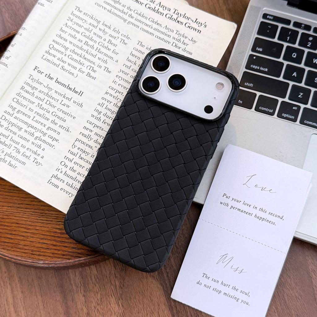 Applicable to Apple 11promax mobile phone case silicone woven pattern iPhone11/11/11 ultra-thin breathable case