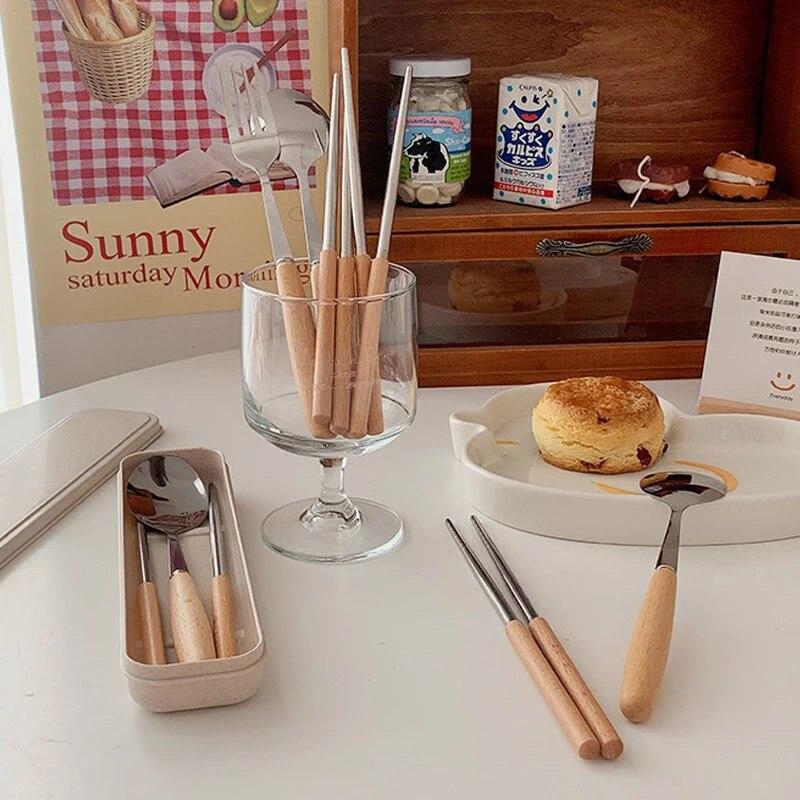 1 набор креативных столовых приборов из нержавеющей стали с деревянной ручкой и переносной набор из трех предметов: ложки, вилки и палочки для еды с коробкой