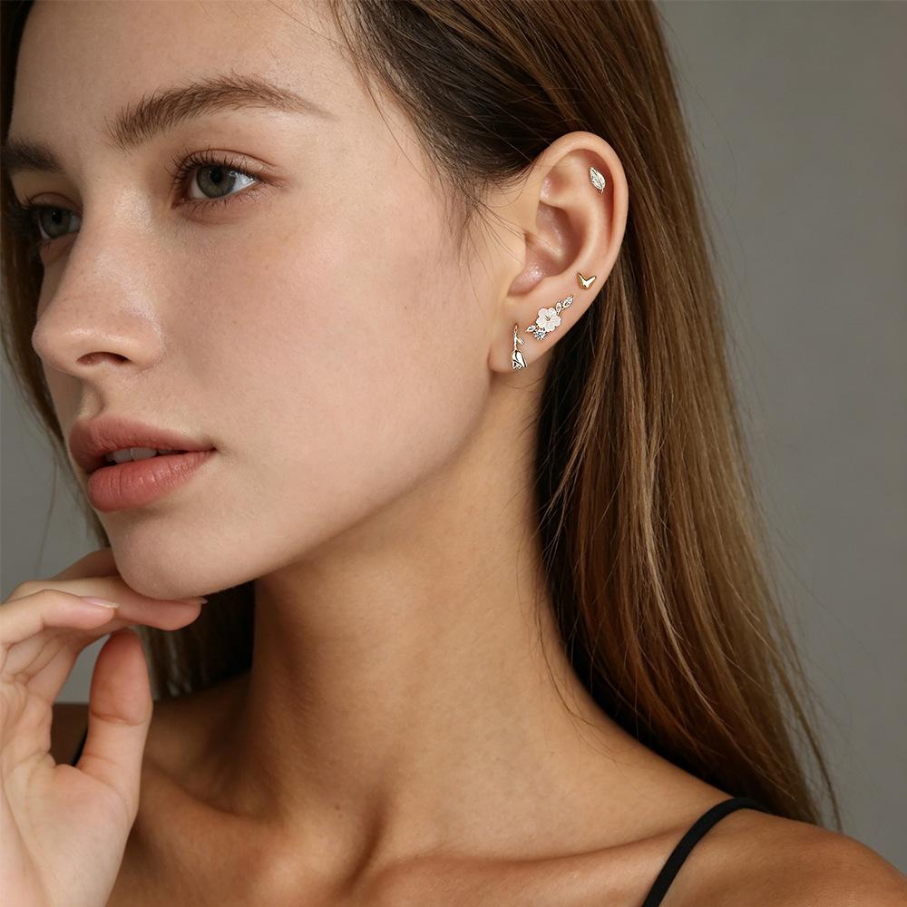 Damila  in Stock 925 Silver 18K Gold Plated Plant Design Series Flower Butterfly Leave Stud Earrings for Women Gift