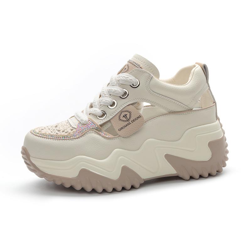 Летние новые универсальные босоножки с полым верхом на толстой подошве женские повседневные дышащие маленькие белые туфли на платформе с увеличенной высотой