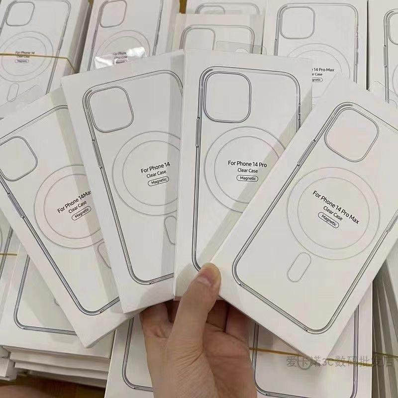 Магнитный прозрачный акриловый чехол MagSafe с анимацией для iPhone 16 Pro, 15 и 12