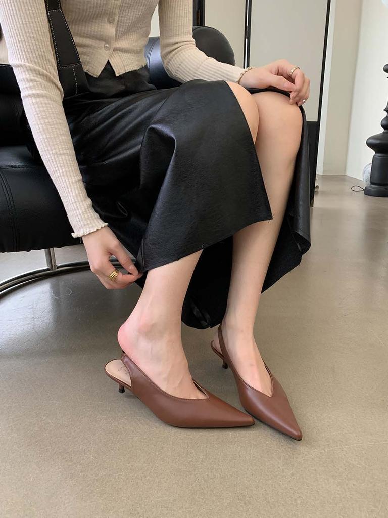 Модные женские босоножки с острым носком 2024 года, новые поступления, модные туфли-лодочки на тонком низком каблуке с ремешком сзади, черные, бежевые, коричневые, летние туфли для вечеринок