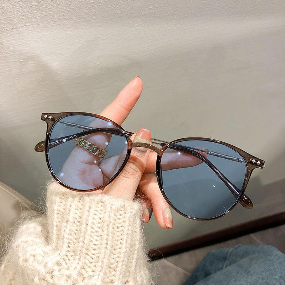 Color Changing Anti Blue Light Glasses Circular Glasses Frame Comfortable Outdoor Sunglasses For Women