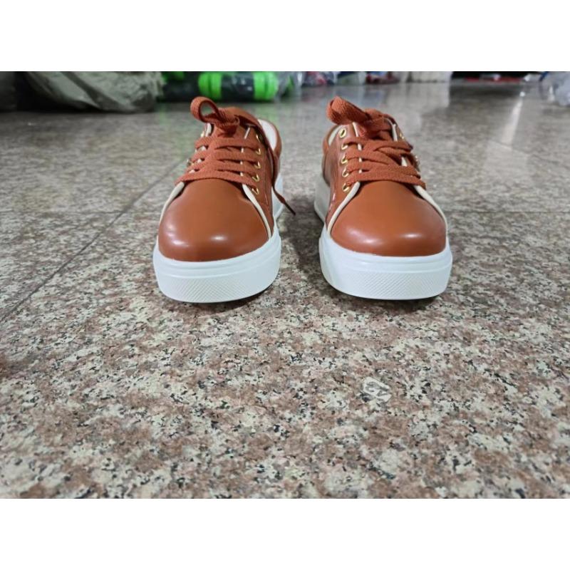 Модные повседневные спортивные туфли большого размера с плоской подошвой, удобные