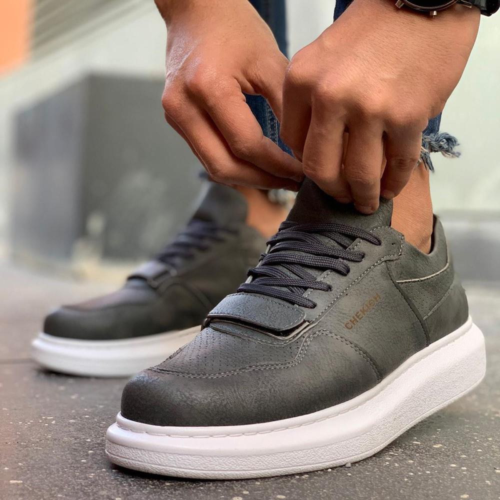 Chekich Мужская обувь. Повседневная обувь. Черный цвет. Искусственная кожа на шнуровке. Весенние и осенние сезоны. Вулканизированная лента на липучке. Белая высокая подошва. CH073.