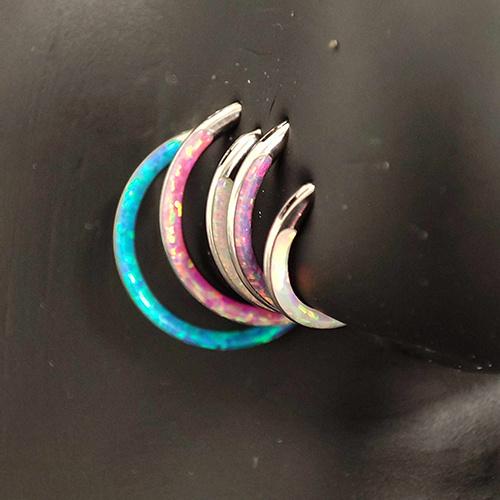 Titanium Clicker Ring With Opal Op17 - Tk-092 0.8/6