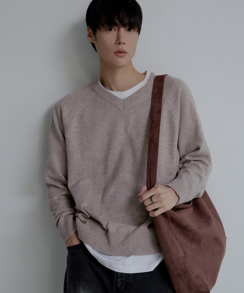 NODU V-Neck Herasi Raglan Crop Knit [Beige]