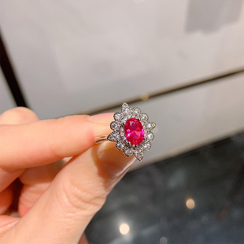 Кольцо с цирконием, позолоченное кольцо с микроинкрустацией, кольцо с синим корундом, женская бижутерия.