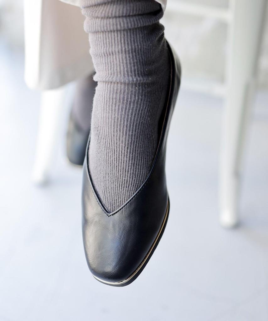 Золотые туфли-лодочки с квадратным носком Peace для [Sest] Женщин, 23.0см, Черные, dnp52032-BLK-230