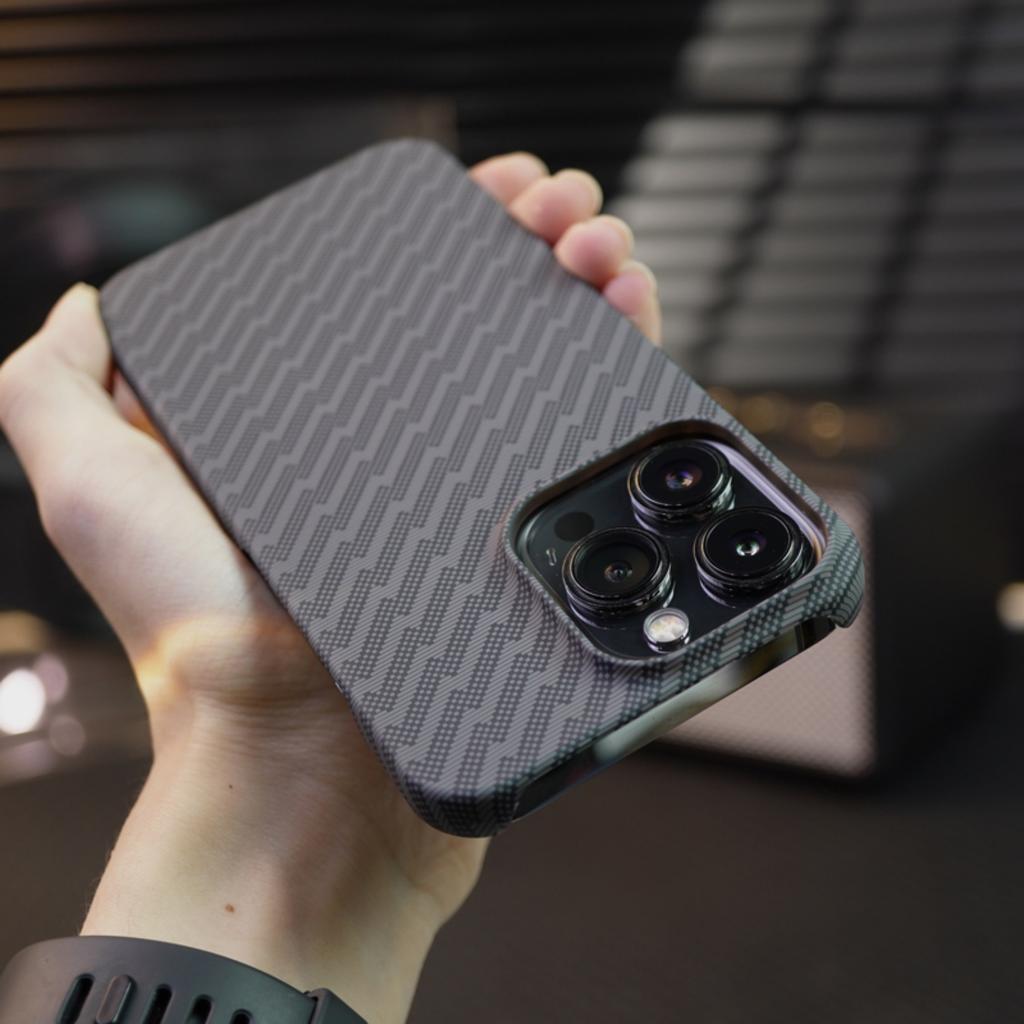 Новый Матовый Пластиковый Чехол из Углеродного Волокна Для Для Iphone 17 Air 16 1 Plus 14 13 12 11 Pro Max 16E Тонкий Безрамочный Охлаждающий Чехол