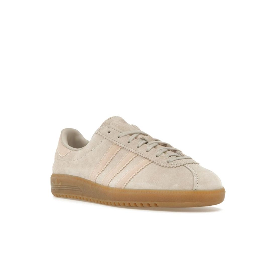 Adidas Бермуды Wonder белые унисекс кроссовки кремовые Pantone Gum GY7388