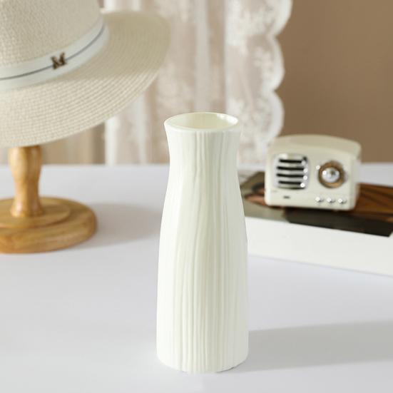 Imitation Ceramic Plastic Vase Budget-friendly Decorative Plastic White Vase Flower Arrangement Decoration