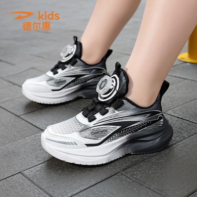 Delhui Classmates Boys Spring and Summer 2025 Single Mesh Breathable Girls Knob Buckle Running Shoes Medium and Large Children Wear-resistant and
