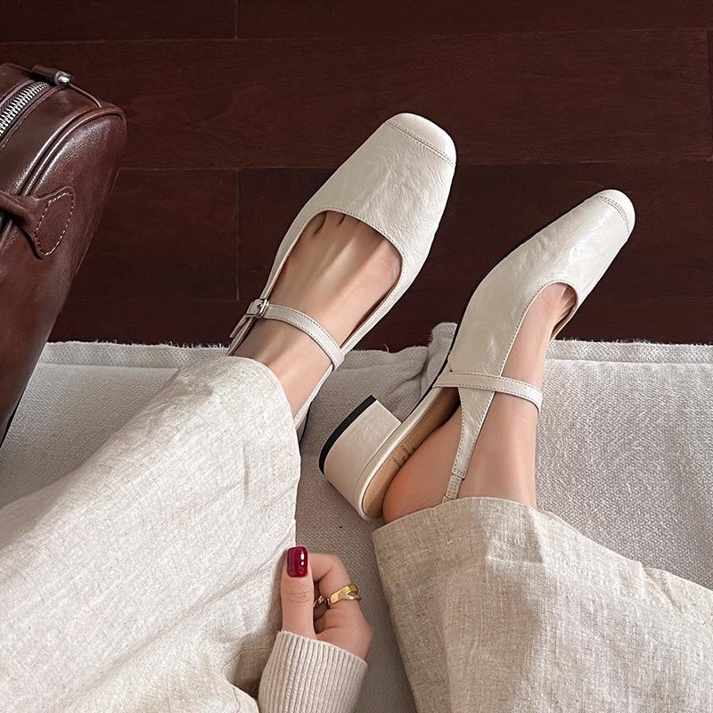 2025 новая нежная обувь французский носок пустые сандалии Мэри Джейн маленькие кожаные туфли толстый каблук универсальная летняя женская обувь
