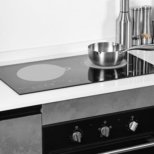 KR KITCHENRAKU induction cooktop mat, 2-piece set, protects stove from scratches, prevents burns, and is non-slip for induction cooktops. Washable and