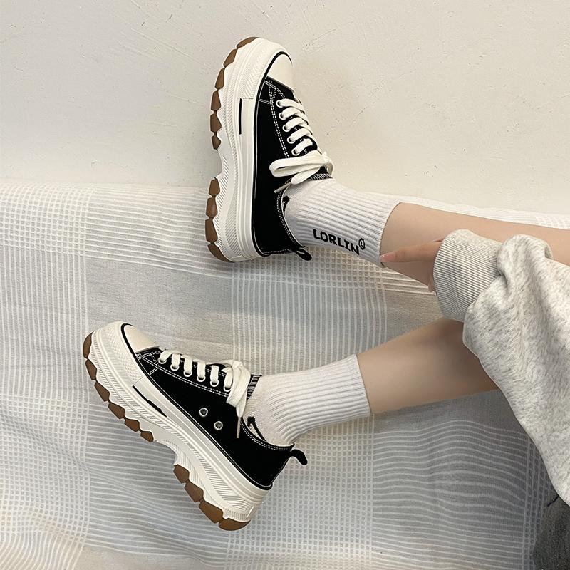 Холщовые туфли для женщин с перекрещенной уздечкой осень-зима увеличивающая обувь мода низкая помощь толстая подошва повседневная обувь для доски