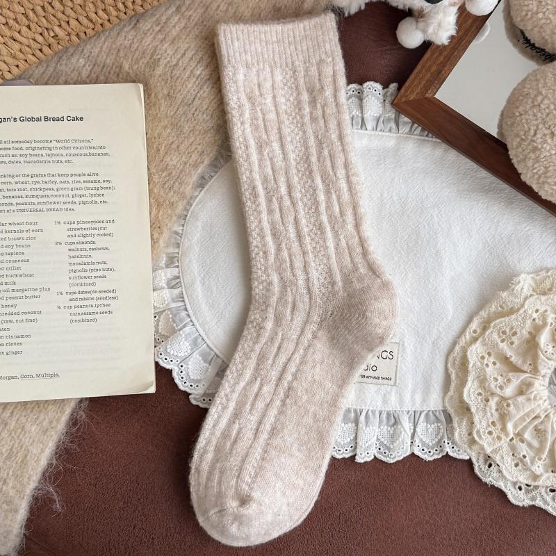 Seasonal Thick Needle Socks, Piles Of Socks, Thick Warm Socks, Boneless Solid Color Thick Socks, Sleeping Socks