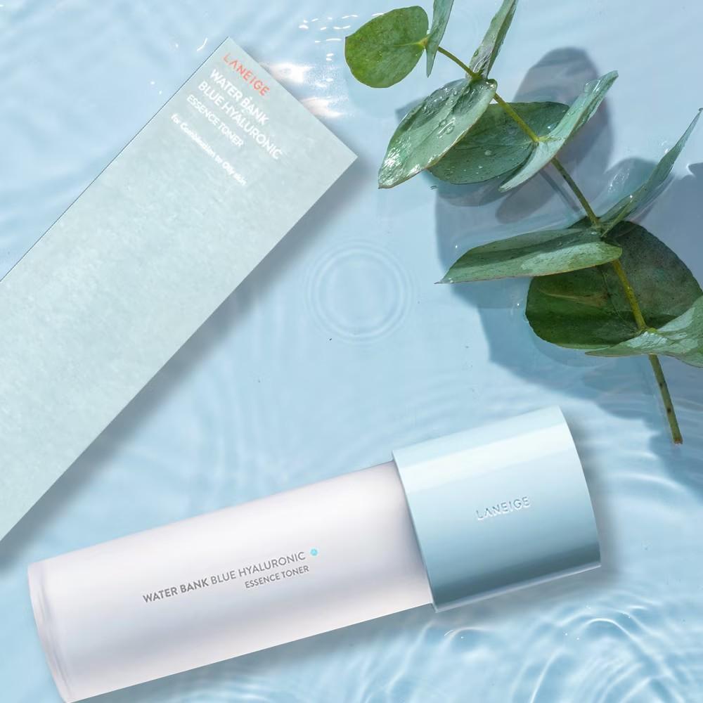 LANEIGE Тоник Water Bank Blue Hyaluronic Essence 160 мл(для жирной кожи)  Мягкий отшелушивающий уход для более гладкой текстуры кожи.