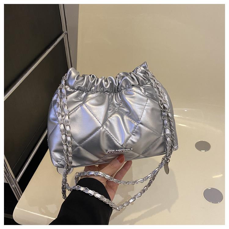 Новая женская сумка-ведро с бриллиантами 2024 года, модная универсальная сумка на плечо, популярная переносная сумка-мессенджер для женщин