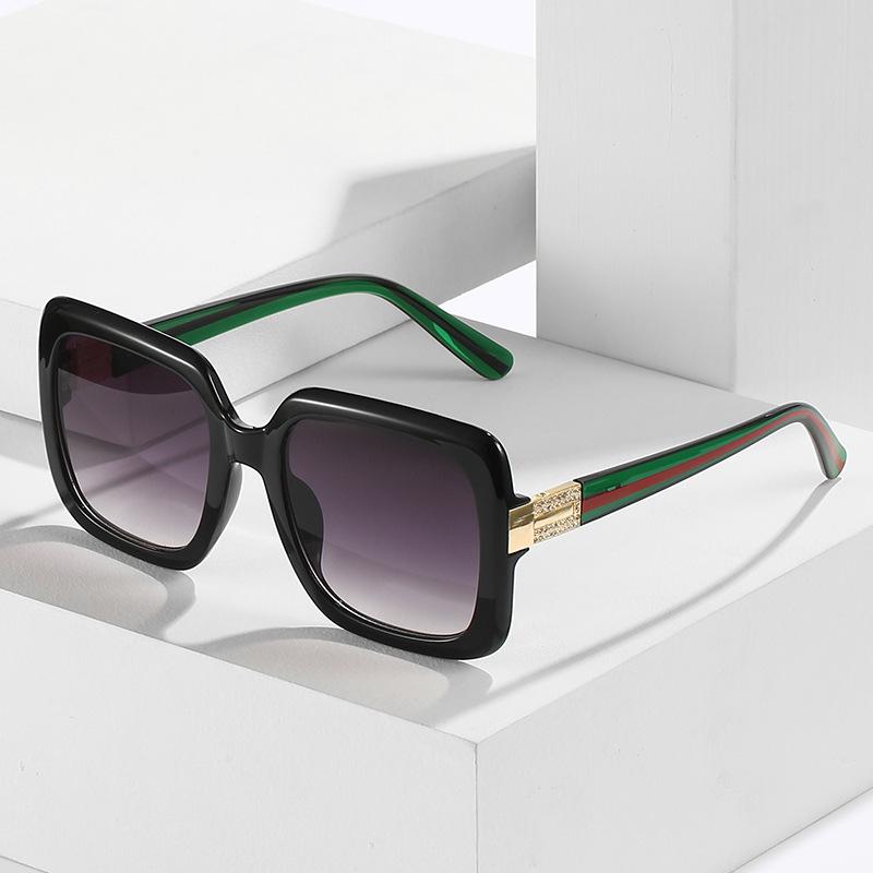 Summer new European and American fashion retro square catwalk large frame sunglasses women's popular sunglasses