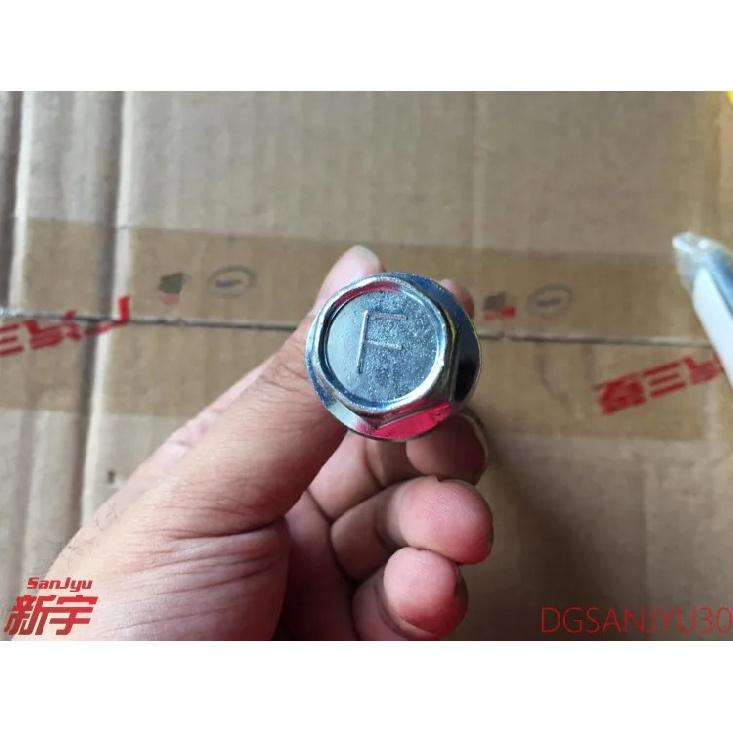 PajeroV80V90W BOLT PLATE NUT,FRONT SUSP LOWER ARM 4013A082 4013A097 4013A187 GENUINE