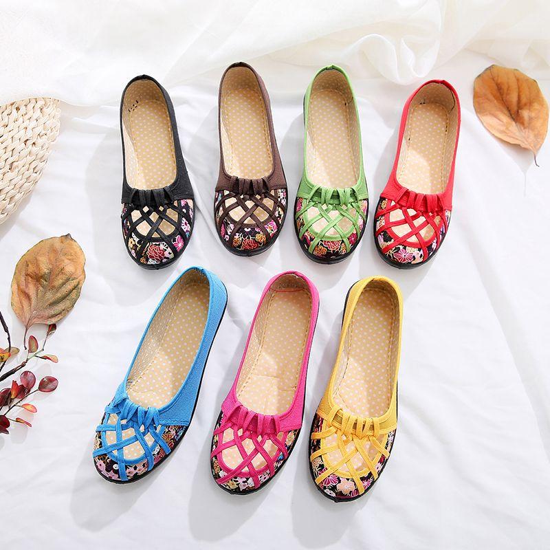 Тканевые туфли Старый Пекин Тканевые туфли на плоской подошве с мягкой подошвой и сеткой Женская обувь Модная верхняя одежда Летние сандалии