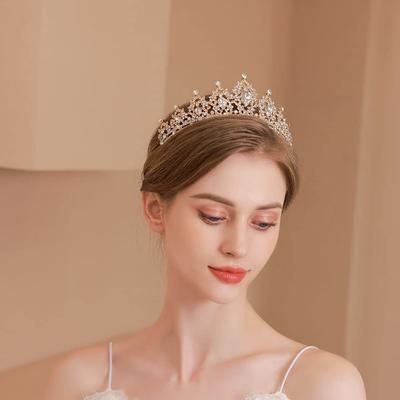 Корона невесты свадебное платье фото аксессуары торжественная взрослая церемония бриллиантовый головной убор день рождения свадьба корона