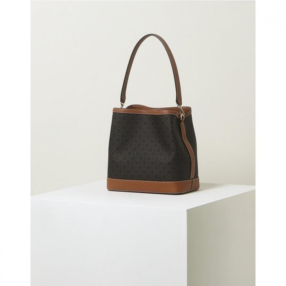Daks Brown Signature Pattern Shoulder Bag Dcba2f863w3